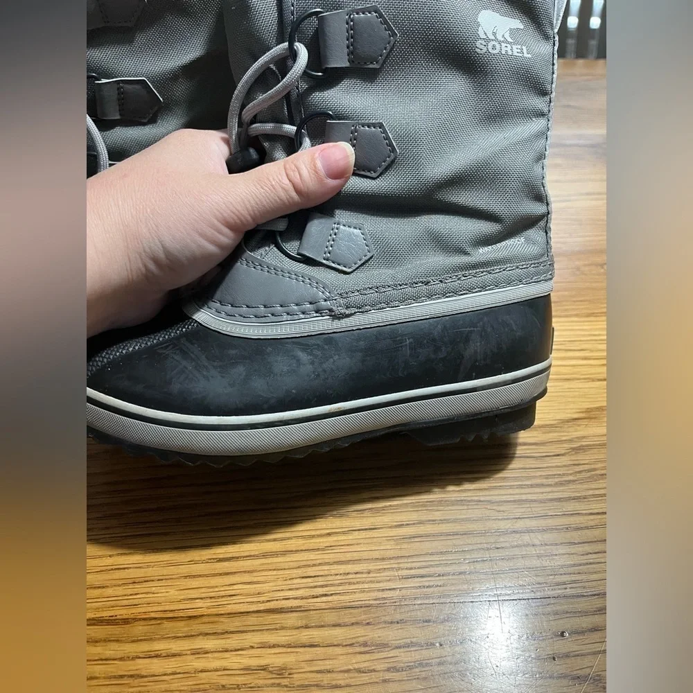 Sorel Kids' Black and Gray Winter Boots Size 3
